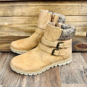 Women’s Boots with Knit Cuff 7.5